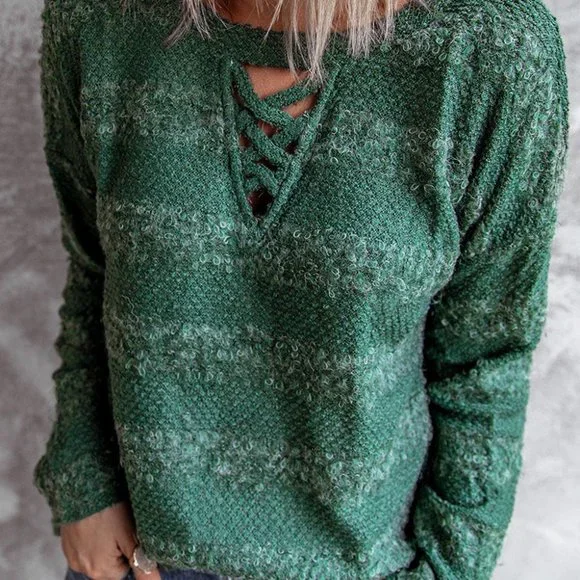 💜 New Green Crisscross Fuzzy Sweater - Picture 2 of 4